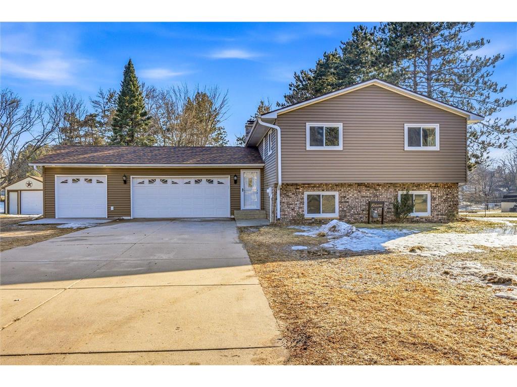 5821 268th Street Wyoming MN 55092 7052319 image1