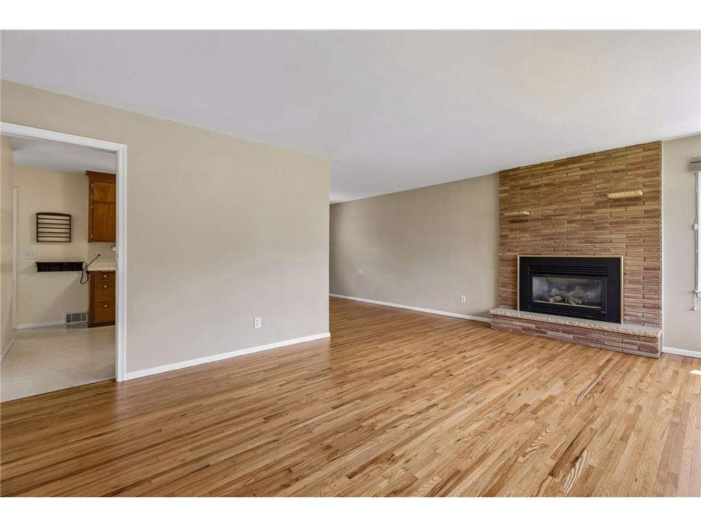 5821 5th Street NE Fridley MN 55432 7102804 image4