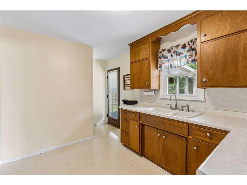 5821 5th Street NE Fridley MN 55432 7102804 image6