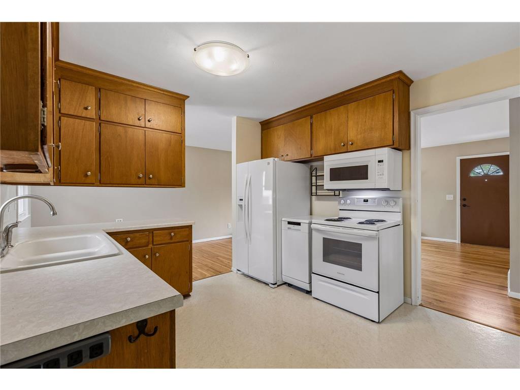 5821 5th Street NE Fridley MN 55432 7102804 image7