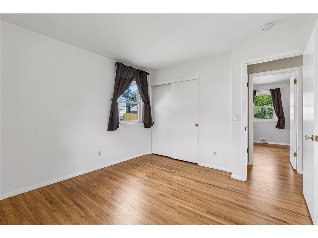 5821 5th Street NE Fridley MN 55432 7102804 image9