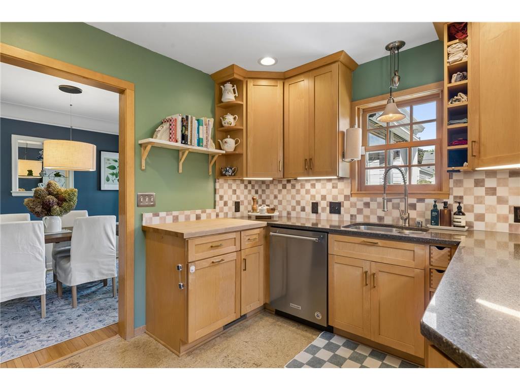 5821 Colfax Avenue S Minneapolis MN 55419 7069843 image23
