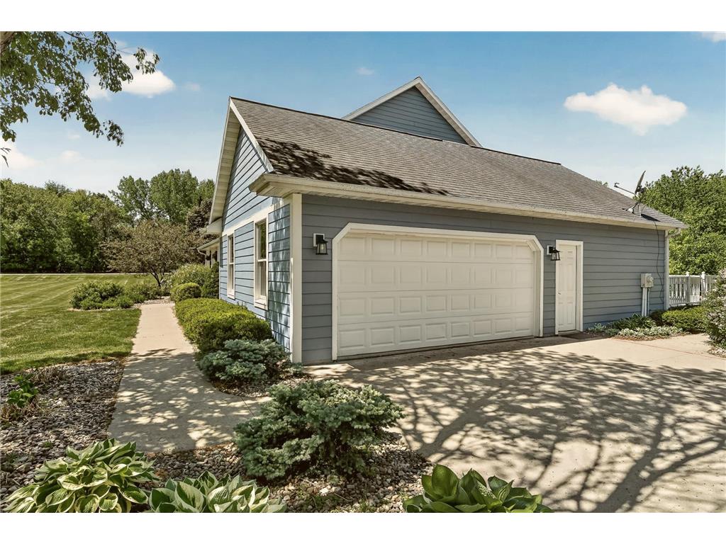 5823 Summit Lane NE Haverhill Twp MN 55906 7070102 image2