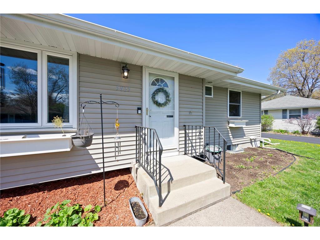 5825 Ensign Avenue N New Hope MN 55428 7029129 image4