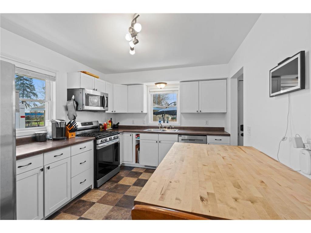 5825 Ensign Avenue N New Hope MN 55428 7029129 image6