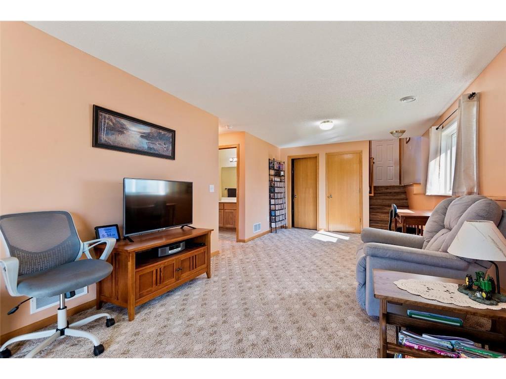 5825 Forest Boulevard Trail Wyoming MN 55092 7042341 image12