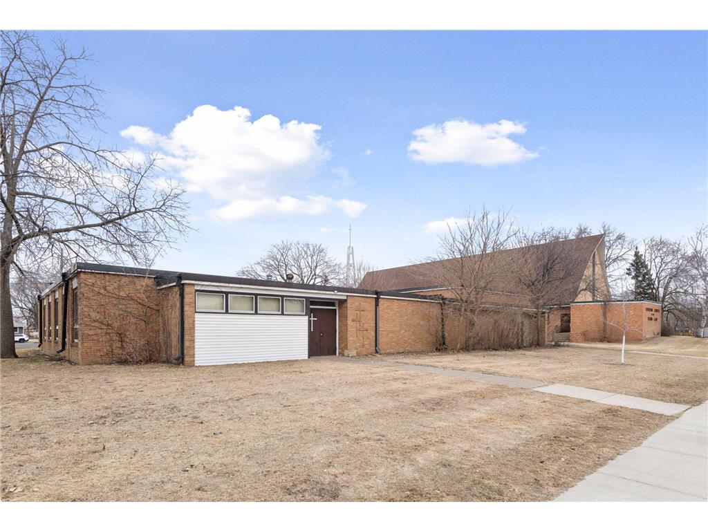 5827 Humboldt Avenue N Brooklyn Center MN 55430 7035667 image41