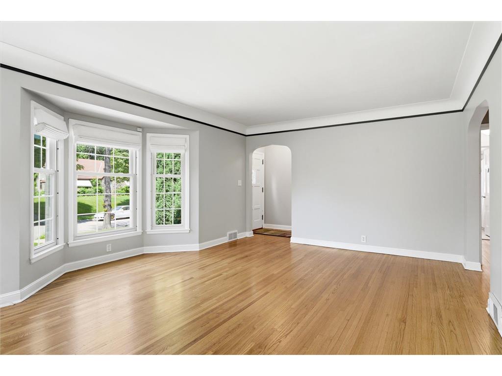 5829 Columbus Avenue Minneapolis MN 55417 7085071 image11