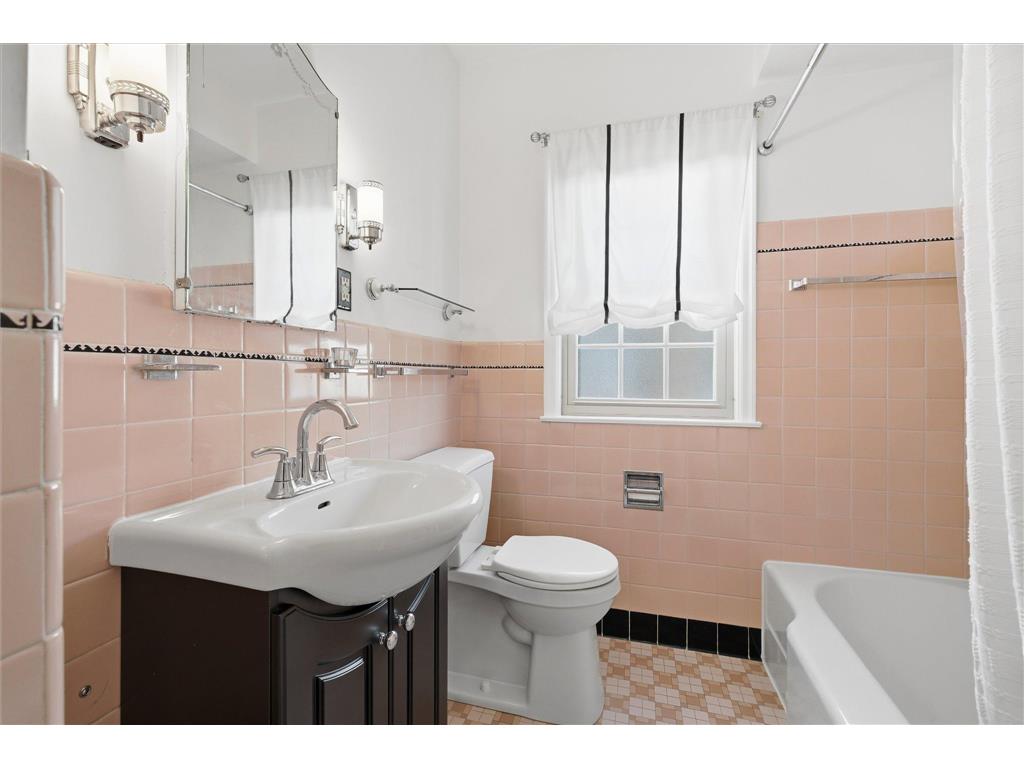 5829 Columbus Avenue Minneapolis MN 55417 7085071 image17
