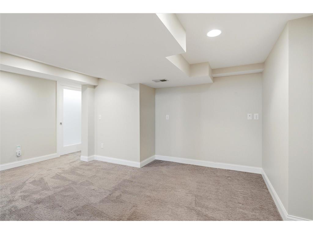 5829 Columbus Avenue Minneapolis MN 55417 7085071 image44