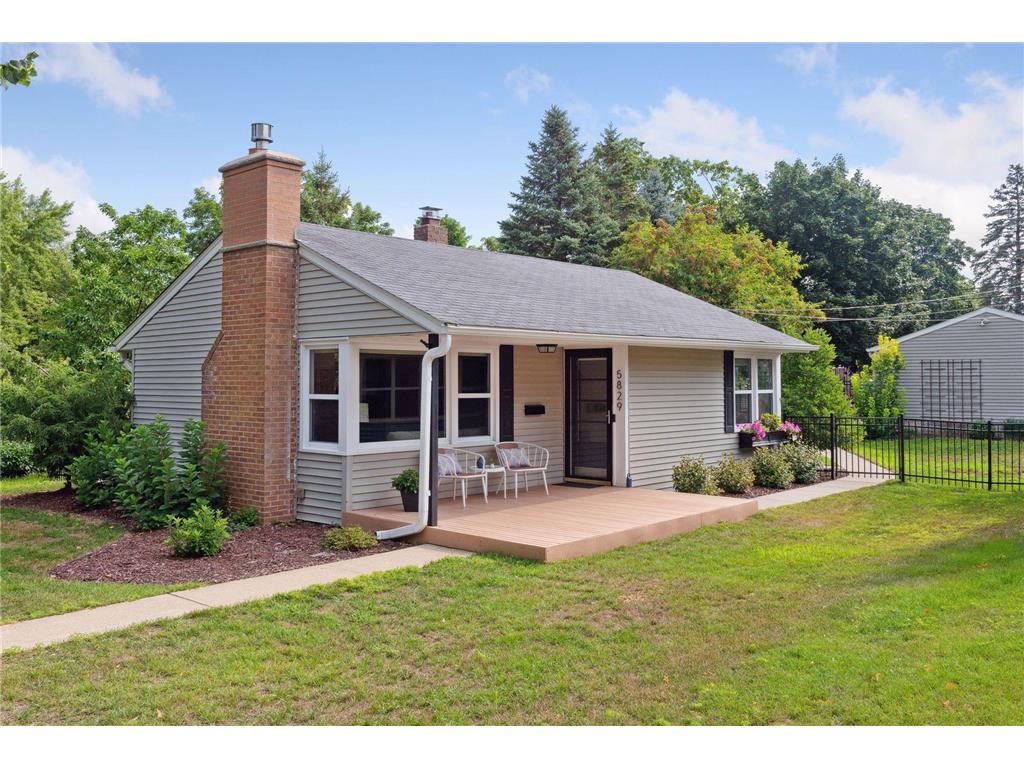 5829 Queen Avenue S Minneapolis MN 55410 6407458 image1