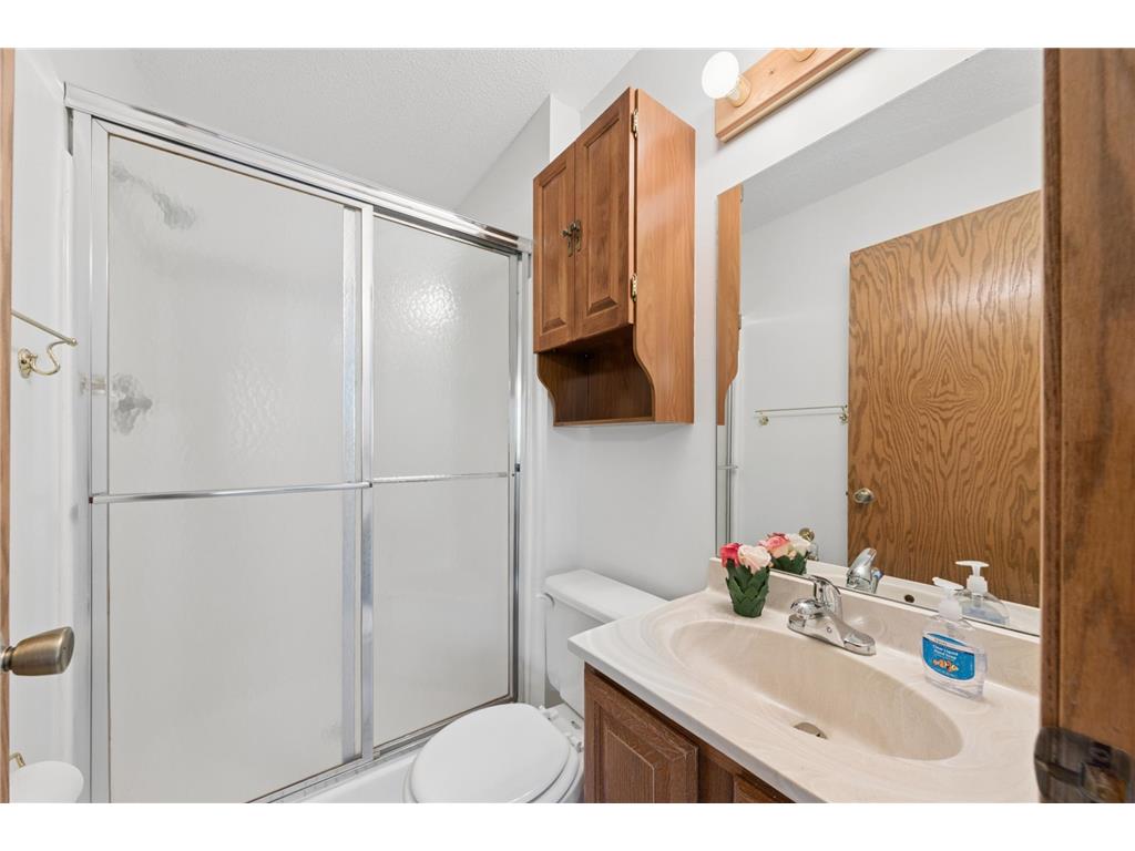 5831 Shores Drive Brooklyn Center MN 55429 7075250 image18