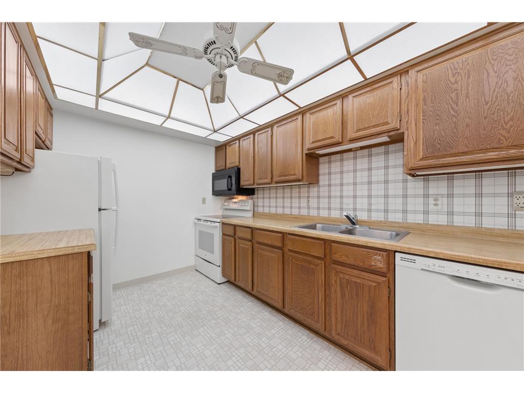 5831 Shores Drive Brooklyn Center MN 55429 7075250 image21