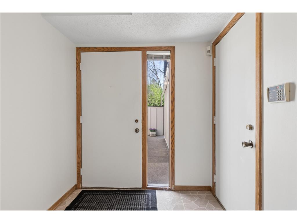 5831 Shores Drive Brooklyn Center MN 55429 7075250 image3