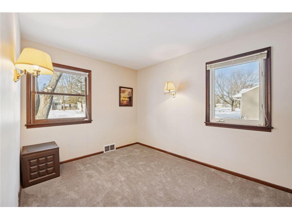 5832 Rhode Island Avenue N Crystal MN 55428 7035982 image15