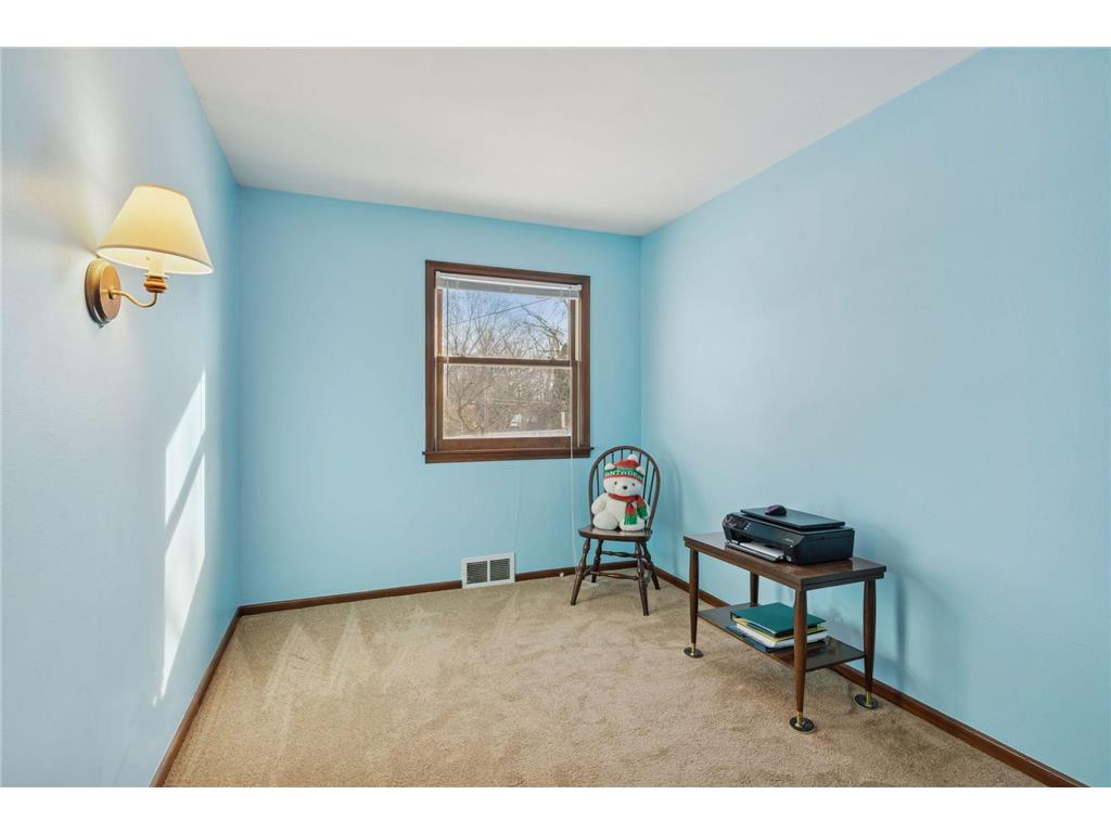 5832 Rhode Island Avenue N Crystal MN 55428 7035982 image17