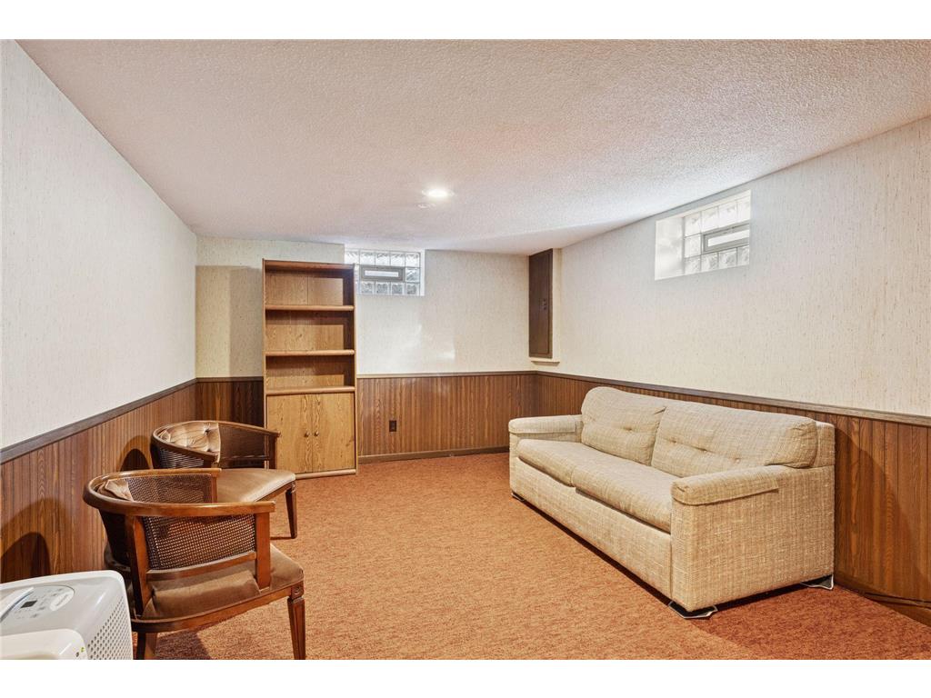 5832 Rhode Island Avenue N Crystal MN 55428 7035982 image20