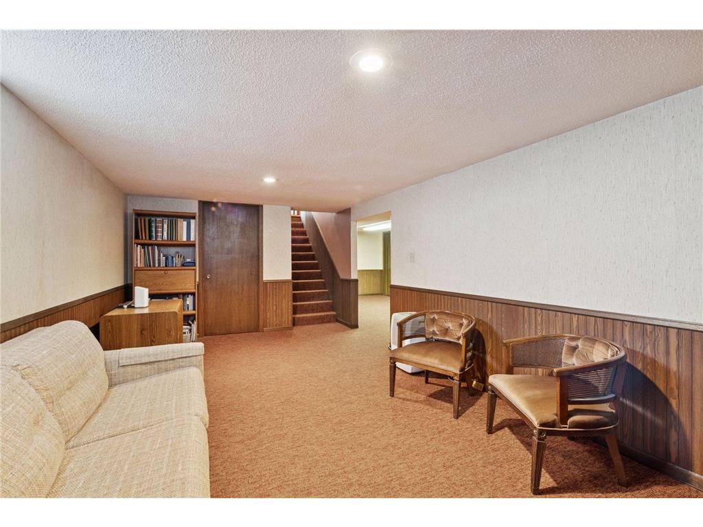 5832 Rhode Island Avenue N Crystal MN 55428 7035982 image21