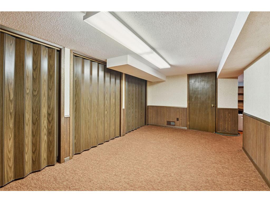 5832 Rhode Island Avenue N Crystal MN 55428 7035982 image23