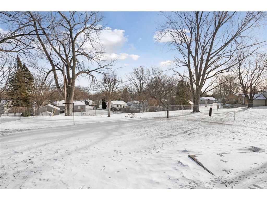 5832 Rhode Island Avenue N Crystal MN 55428 7035982 image27