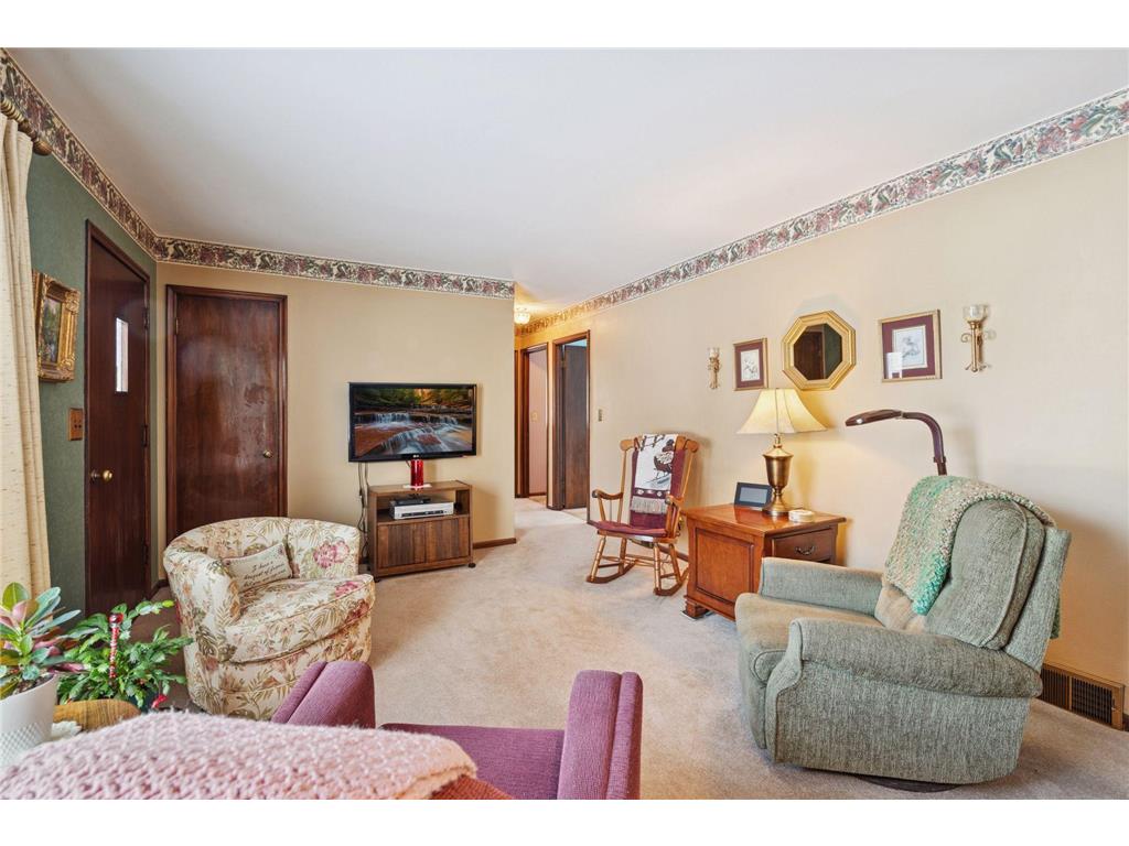 5832 Rhode Island Avenue N Crystal MN 55428 7035982 image6