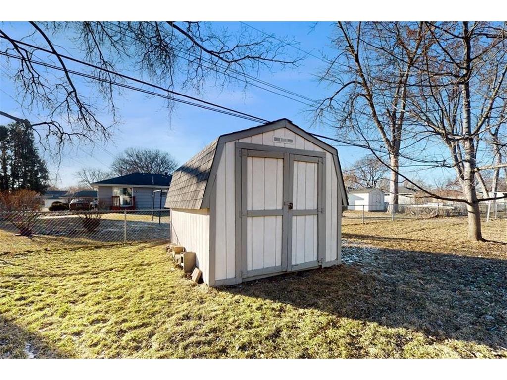 5833 Decatur Avenue N, New Hope, MN, 55428 MLS 6496650 Edina Realty