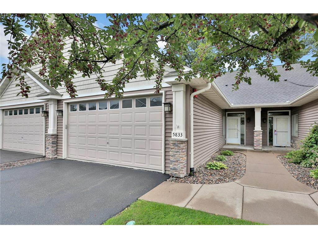 5833 Oakgreen Court N Oak Park Heights MN 55082 6585669 image1