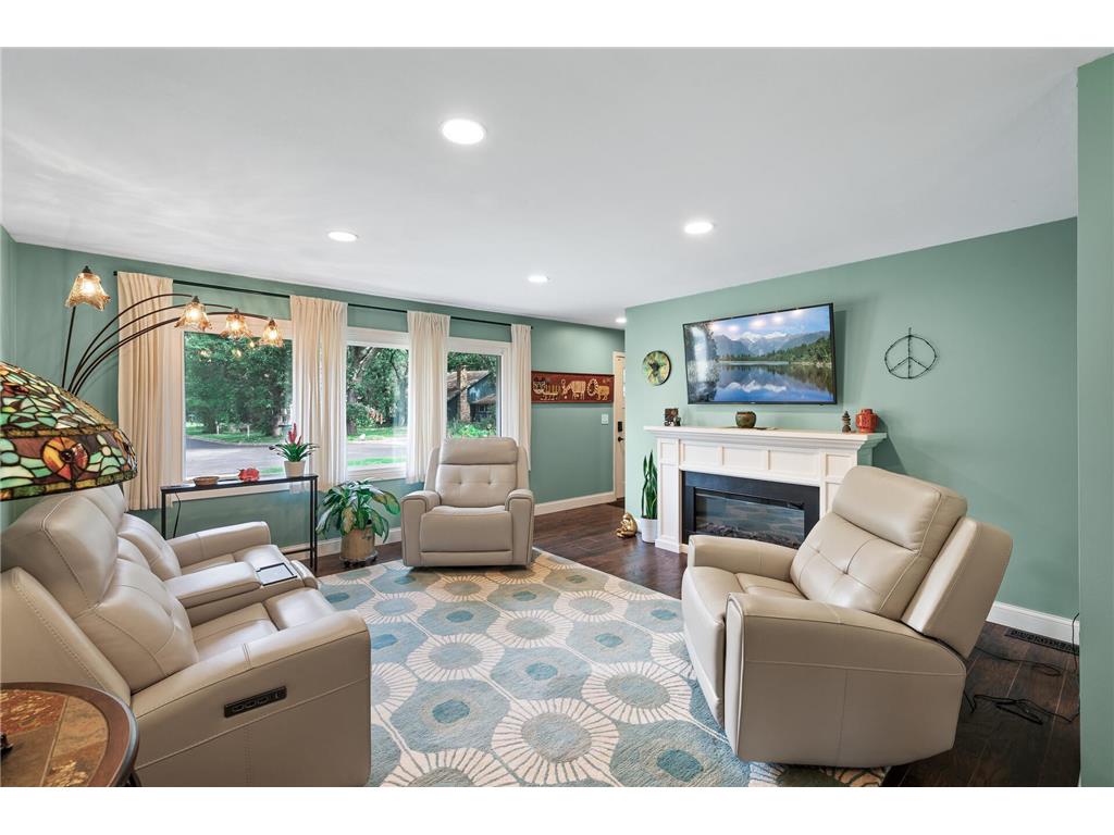 5833 Riverview Lane N Champlin MN 55316 6593876 image1