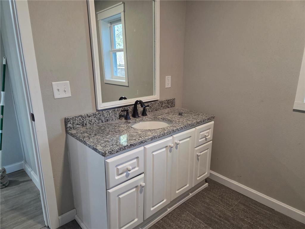 584 21 1/2 Avenue Cumberland WI 54829 7011909 image10