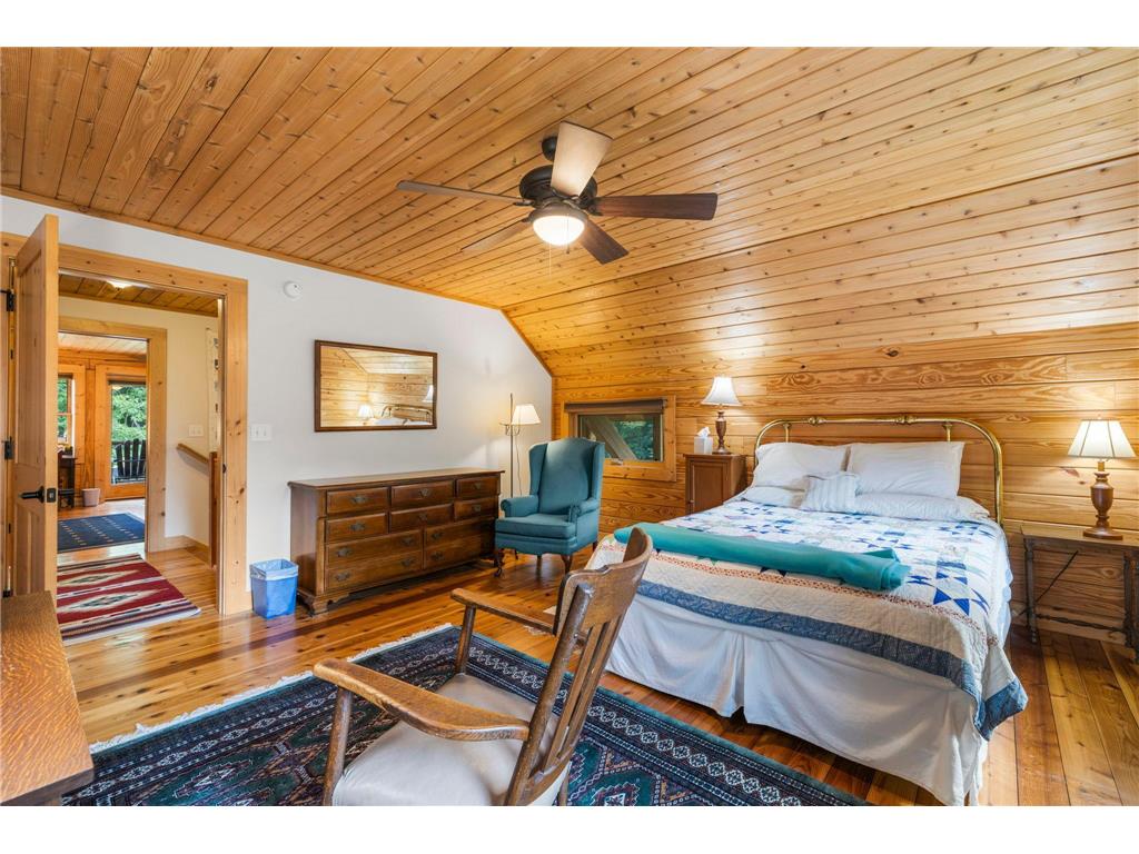 5840 Christmas Lake Road Shorewood MN 55331 - Christmas 7103645 image38