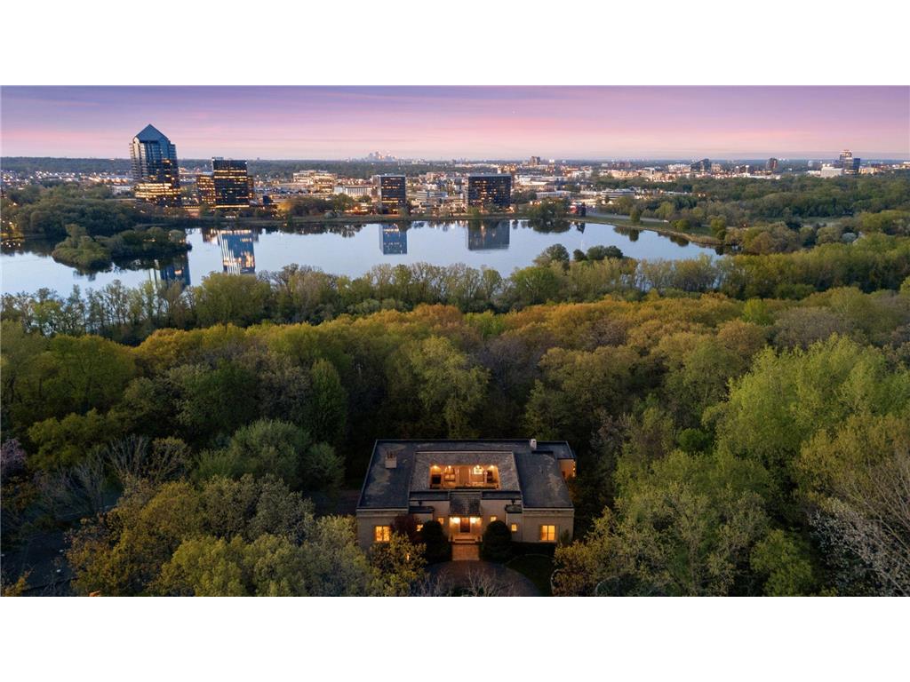 5840 Mount Normandale Drive Bloomington MN 55437 - Normandale 7064071 image1