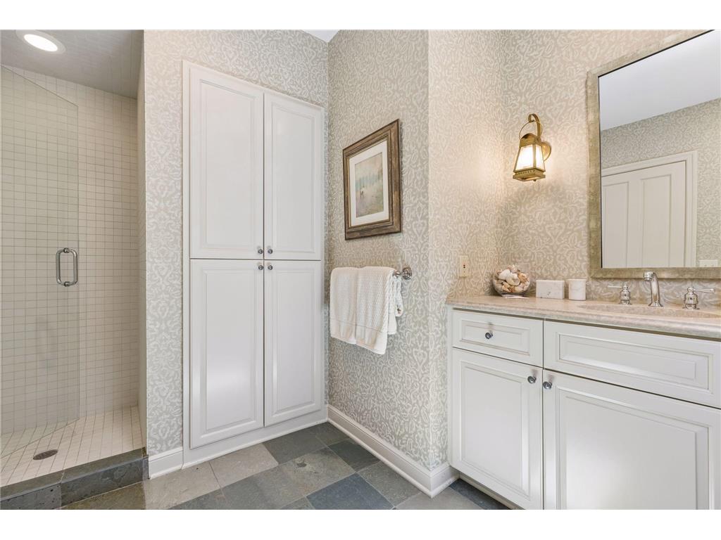 5840 Mount Normandale Drive Bloomington MN 55437 - Normandale 7064071 image75