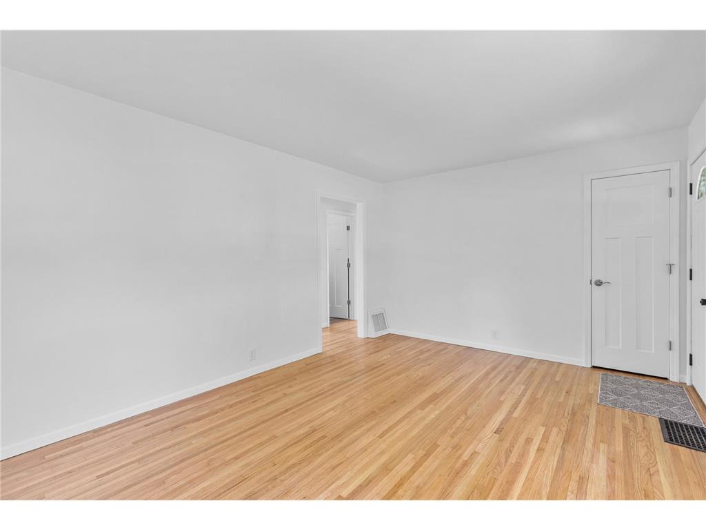 5840 Russell Avenue S Minneapolis MN 55410 7078531 image15