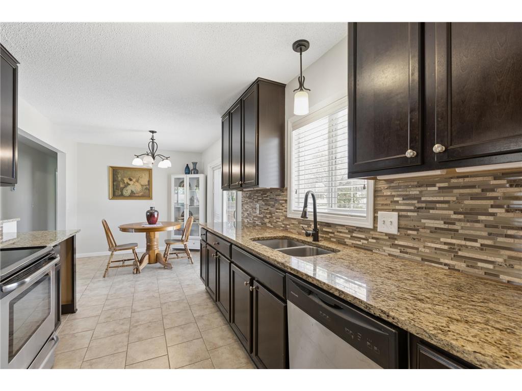 5841 Boone Avenue N New Hope MN 55428 7088619 image2