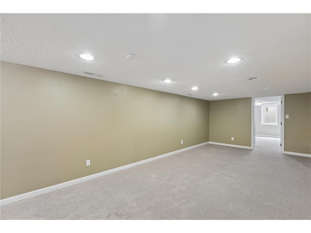 5841 Boone Avenue N New Hope MN 55428 7088619 image24