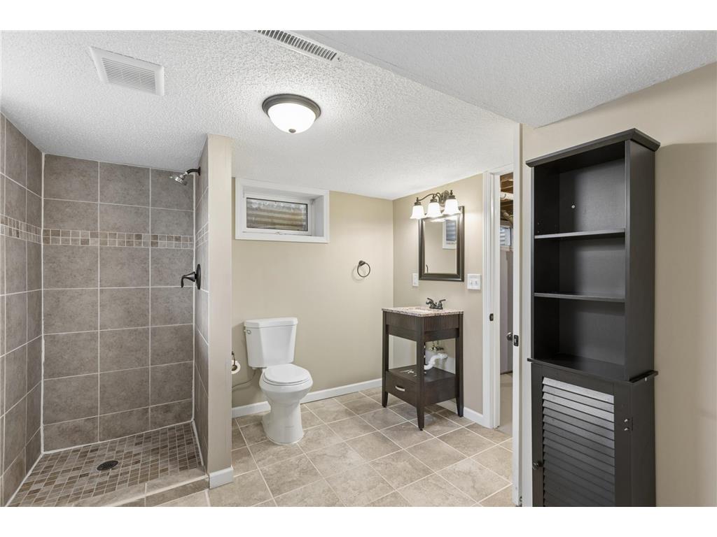 5841 Boone Avenue N New Hope MN 55428 7088619 image28