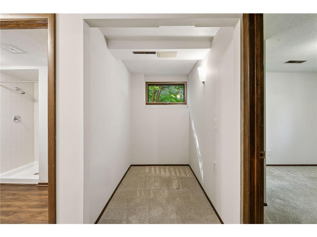 5841 Winnetka Avenue N New Hope MN 55428 6787752 image34