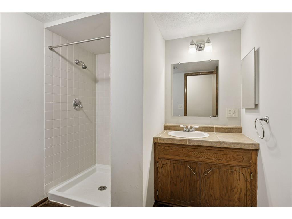 5841 Winnetka Avenue N New Hope MN 55428 6787752 image35