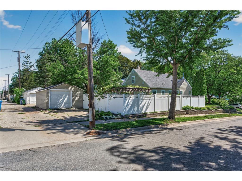 5844 11th Avenue S Minneapolis MN 55417 7092820 image44