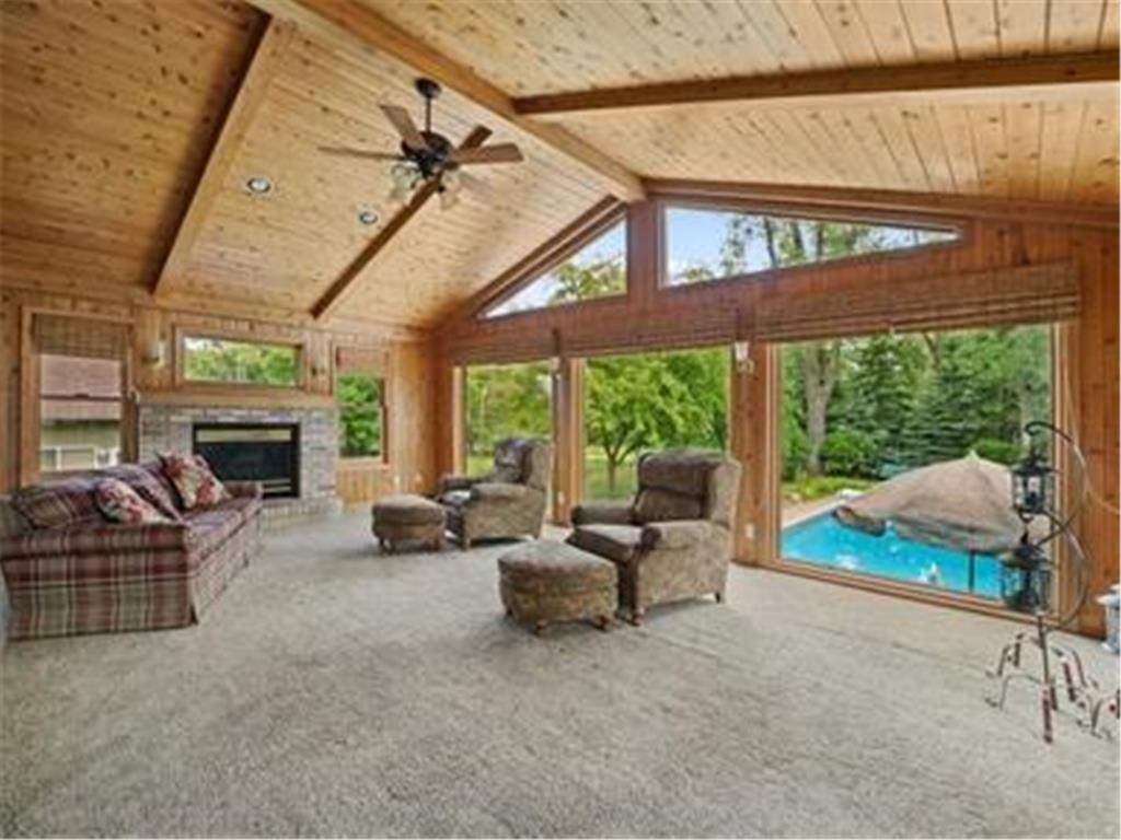 5844 Hamline Avenue N Shoreview MN 55126 6435997 image1