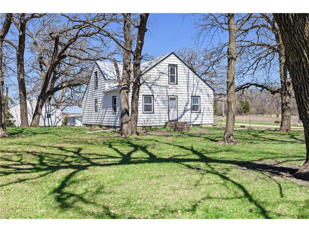 58446 150th Street Litchfield MN 55355 7057504 image1