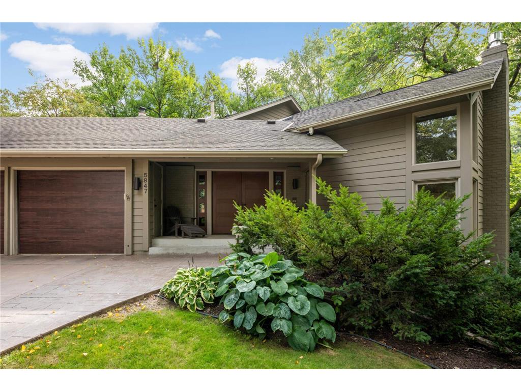 5847 Long Brake Trail Edina MN 55439 7050603 image71