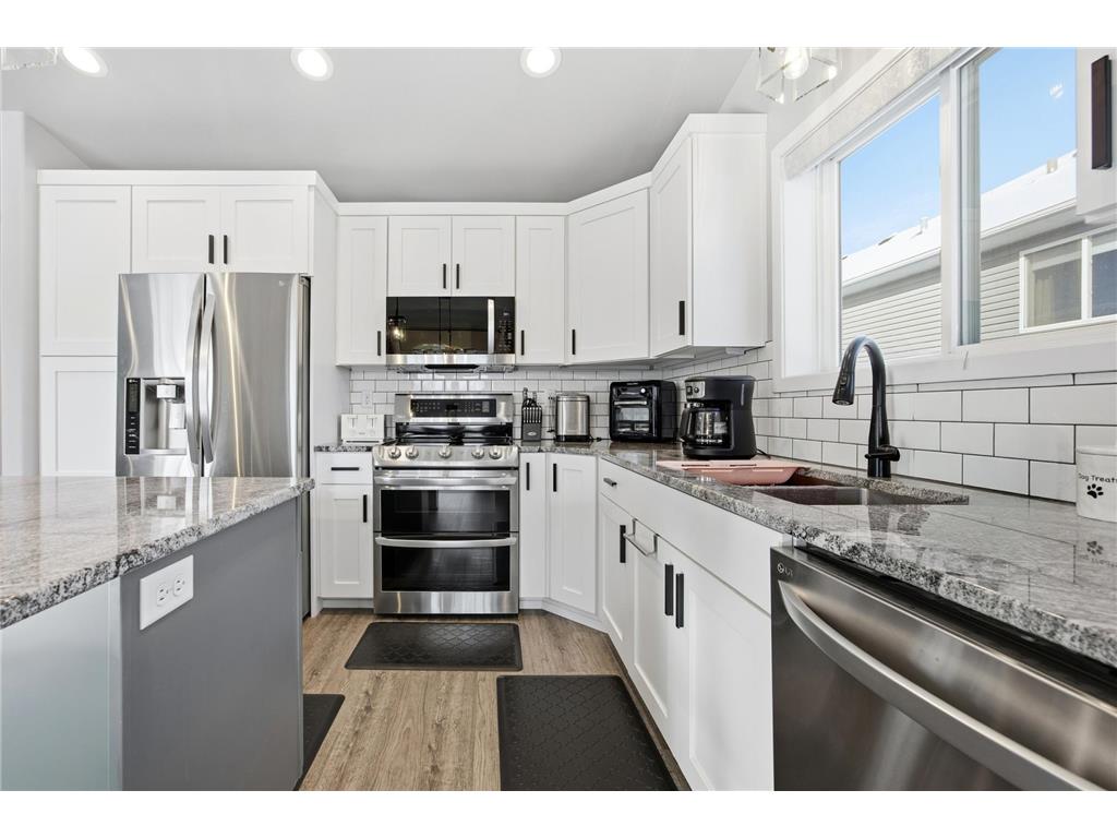 5848 Deb Drive W West Fargo ND 58078 7102995 image9