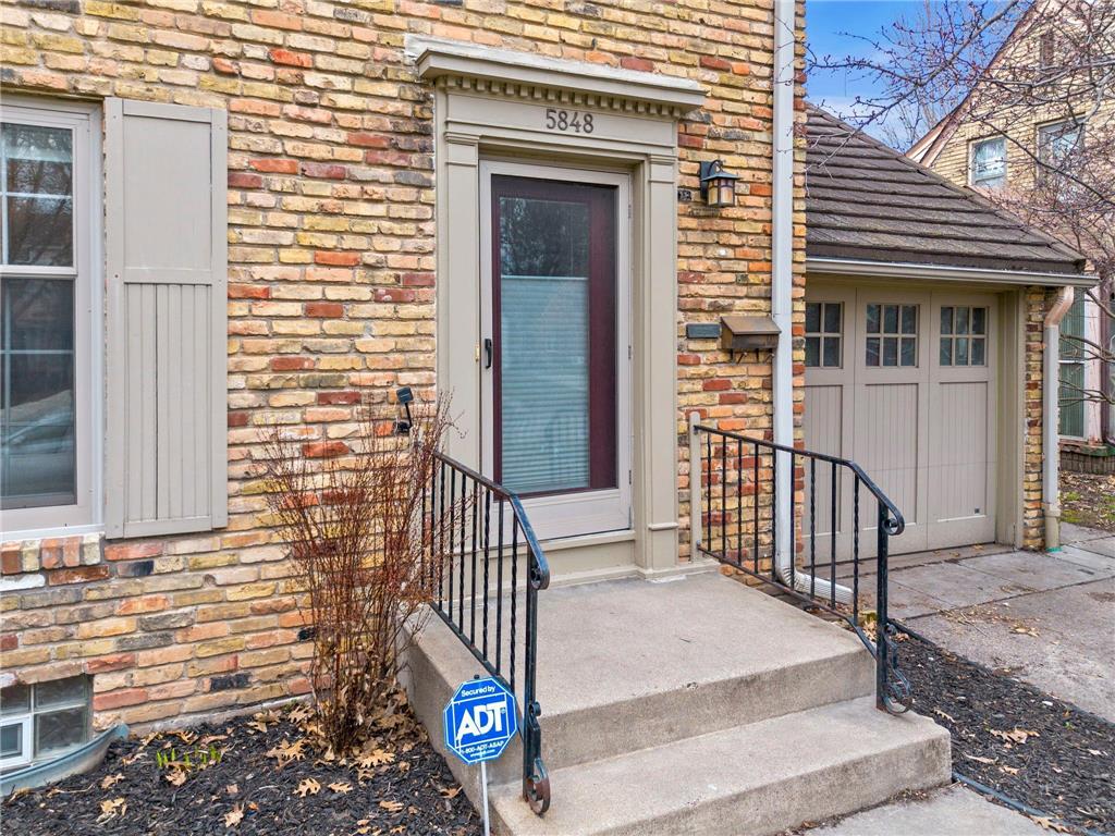 5848 Oakland Avenue Minneapolis MN 55417 7054723 image3