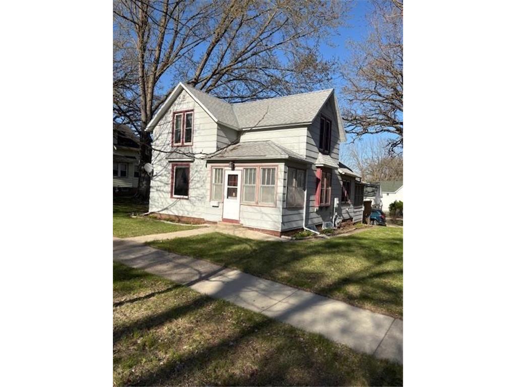 585 Franklin Street SW Hutchinson MN 55350 6707970 image1