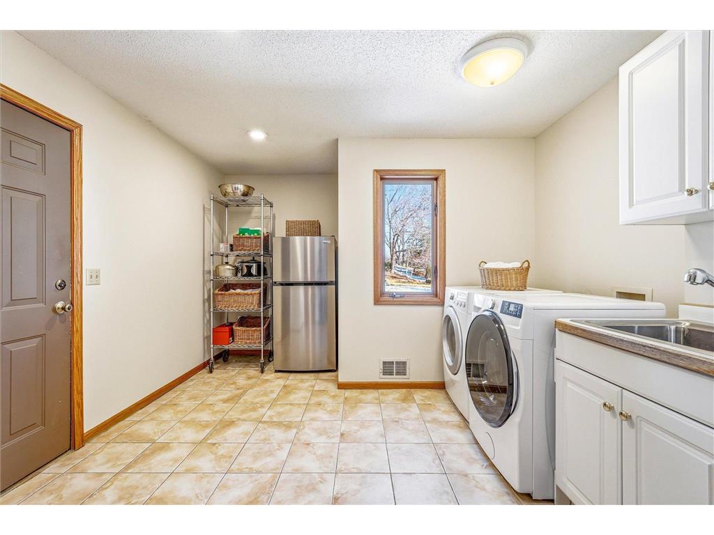 585 High Ridge Circle Mendota Heights MN 55118 6784178 image29