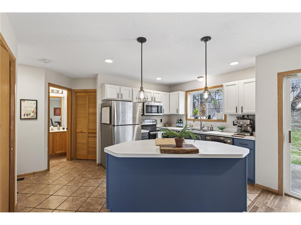 585 Mission Hills Way W Chanhassen MN 55317 7045203 image13