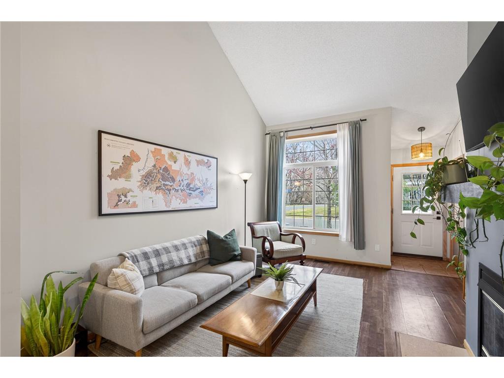 585 Mission Hills Way W Chanhassen MN 55317 7045203 image9