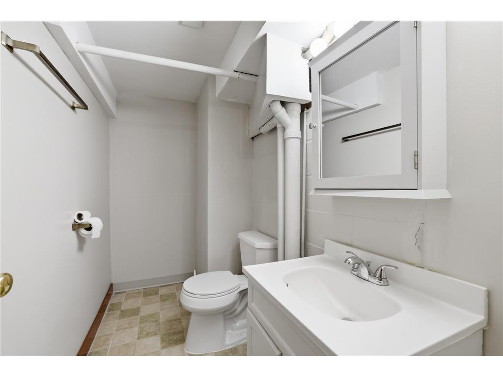 585 S Wasson Lane River Falls WI 54022 7090018 image11