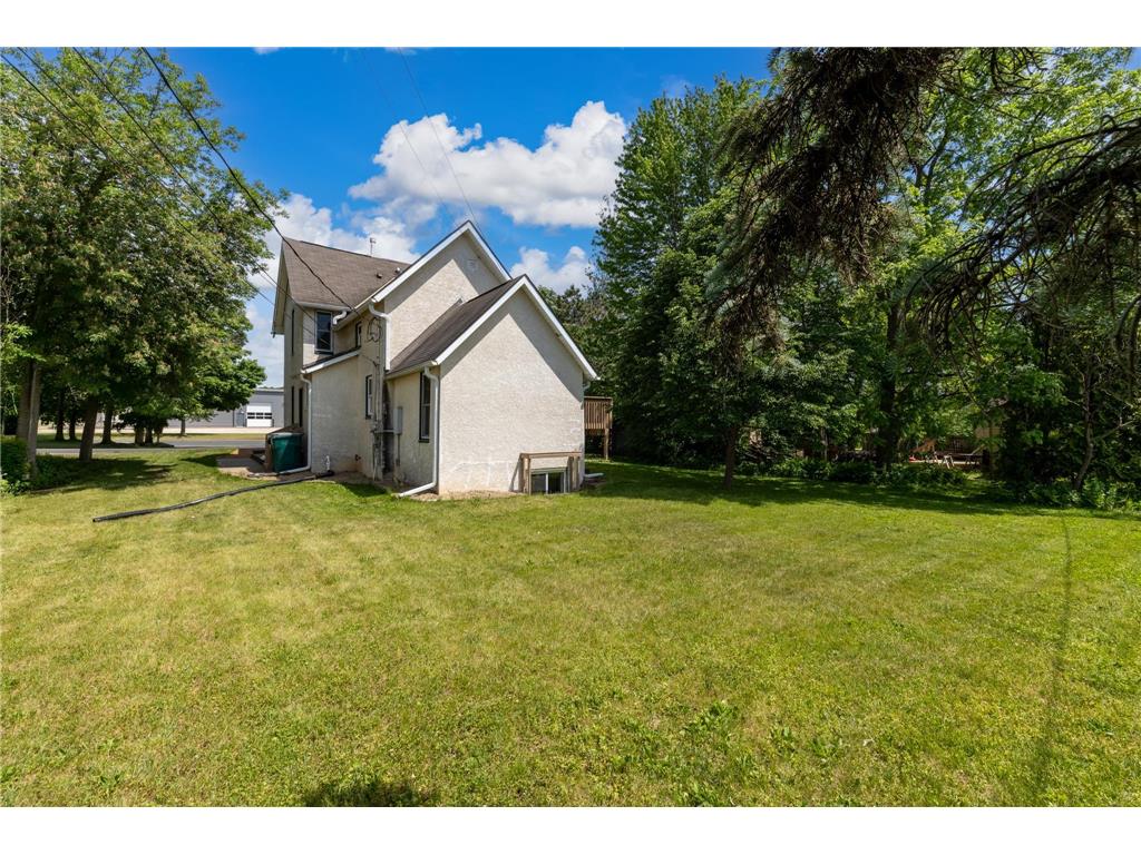 585 S Wasson Lane River Falls WI 54022 7090018 image29